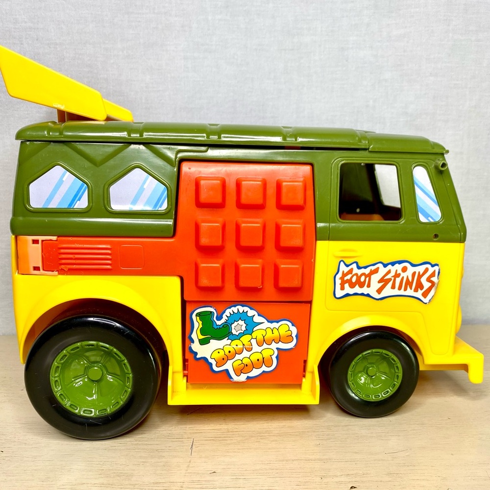 Vintage Teenage Mutant Ninja Turtles Party Wagon Van 1988 playmates - Picture 10 of 16